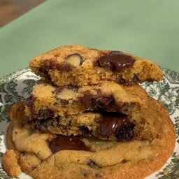 Chewy Choc Cookie