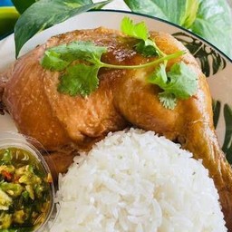 ข้าวผสม ไก่+หมูต้มน้ำปลา