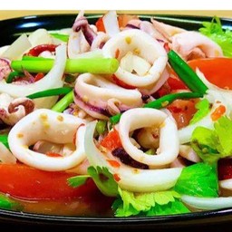 ยำปลาหมึก