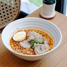 ก๋วยเตี๋ยวหมูทรงเครื่อง