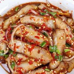 ยำคอหมูย่าง