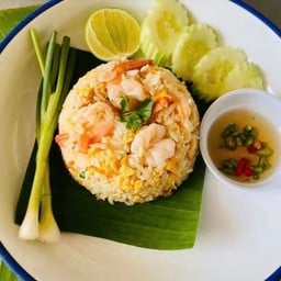 กะเพราซ้ำชั้น ตลาดมิดไนท์หลังเซลลทรัล