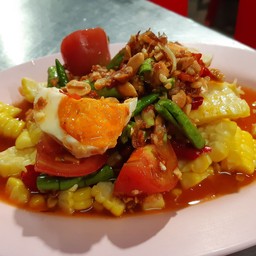ตำข้าวโพดไข่เค็ม