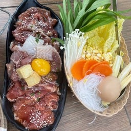 จุ่มยำตำย่าง จุ่มยำตำย่าง หน้าค่ายธนะรัชต์