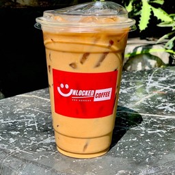 Ice Espresso (เอสเปรซโซ่เย็น มีส่วนผสมของนม)