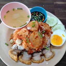 ข้าวหมูแดงผสมหมูกรอบ