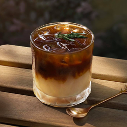 แบล็ก บี จิงเจอร์ สปาร์คกลิ้ง