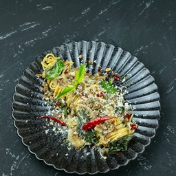 พาสต้าเนื้อออสเตรเลียผัดพริกแห้ง