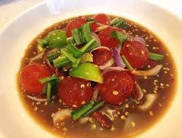 ยําไข่แดงเค็ม