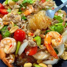 ยำวุ้นเส้นทะเลรวม