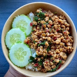 กะเพราหมูสับ