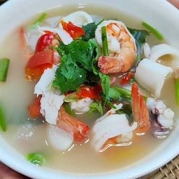 ต้มแซ่ปทะเลใส่เห็ด