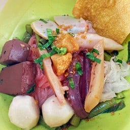 ก๋วยเตี๋ยวต้มยำสุโขทัยพ่อโต โคลัมโบ