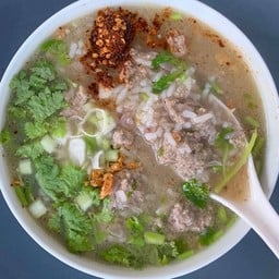 ข้าวต้มหมูสับ