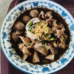 ก๋วยเตี๋ยวเนื้อ