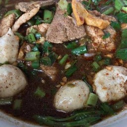 ก๋วยเตี๋ยวเนื้อรวม