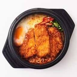 มาม่าชีสมอสซาเรลล่าต้มยำหมูทงคัตสึ