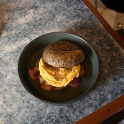 Egg bacon Bagel