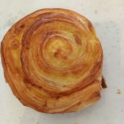 เดนิชลูกเกด RAISIN DANISH