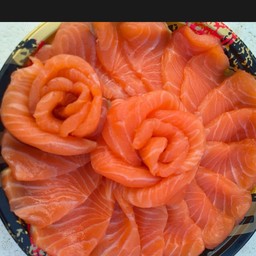 แซลมอลซาซิมิ ครึ่งกิโล