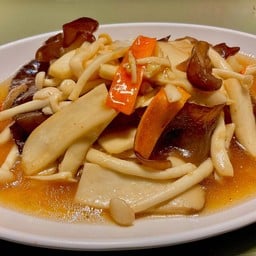 กับ/เห็ดรวมผัดน้ำมันหอย