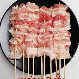 ป้าหนุ่ยชาบูเสียบไม้ ( ตลาดศรีทองคำ )