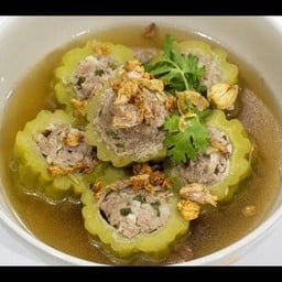 แกงจืดมะระยัดไส้