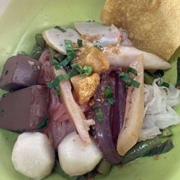 ก๋วยเตี๋ยวต้มยำสุโขทัยพ่อโต โคลัมโบ
