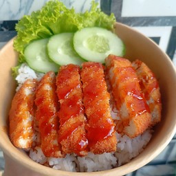 ข้าวหน้าไก่ทอด ราดซอสไก่เกาหลี