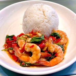 กะเพรากุ้ง ราดข้าว