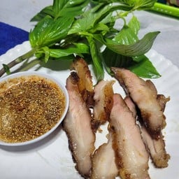 แม่ลูก น้ำตก - คอหมูย่าง