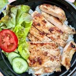 ข้าวสเต็กหมูพริกไทยดำ