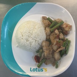 ข้าวราดผัดพริกเผาหมู [กระเพราถาด,อาหารตามสั่ง]