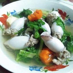 ต้มจืดปลาหมึกยัดไส้หมูสับ