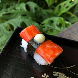 ซูชิหน้าปูอัด