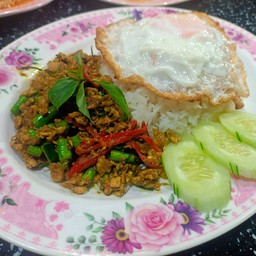 คั่วกลิ้งหมูสับราดข้าว