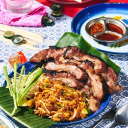 ผัดไทยโคตรคอหมูดำไอบีเรียนย่าง