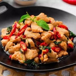 กระเพราไก่