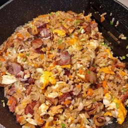 ข้าวผัดเบคอน