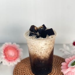 เฉาก๊วยนมสด