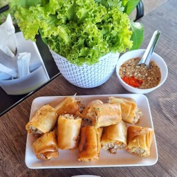 ป๋อเปี๊ยะทอด