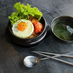 ข้าวผัดกิมจิ