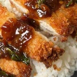 ข้าวไก่ทอดซอสเทอริยากิ