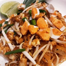 ผัดไทย ซอสไข่เค้ม