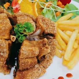 ณ พนา Bistro & Co - Nature Space สำนักงานใหญ่