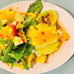 ตำไทยข้าวโพด ไข่เค็ม