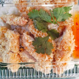 ข้าวหน้าไก่กรอบ