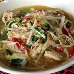 แกงหน่อไม้ดองไก่