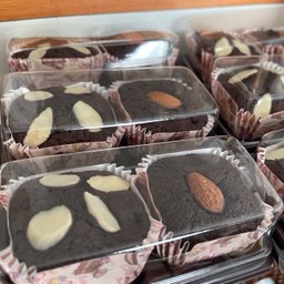 บราวนี่ทูโทน