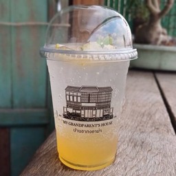 น้ำผึ้งมะนาวโซดา (Honey Lime Soda)